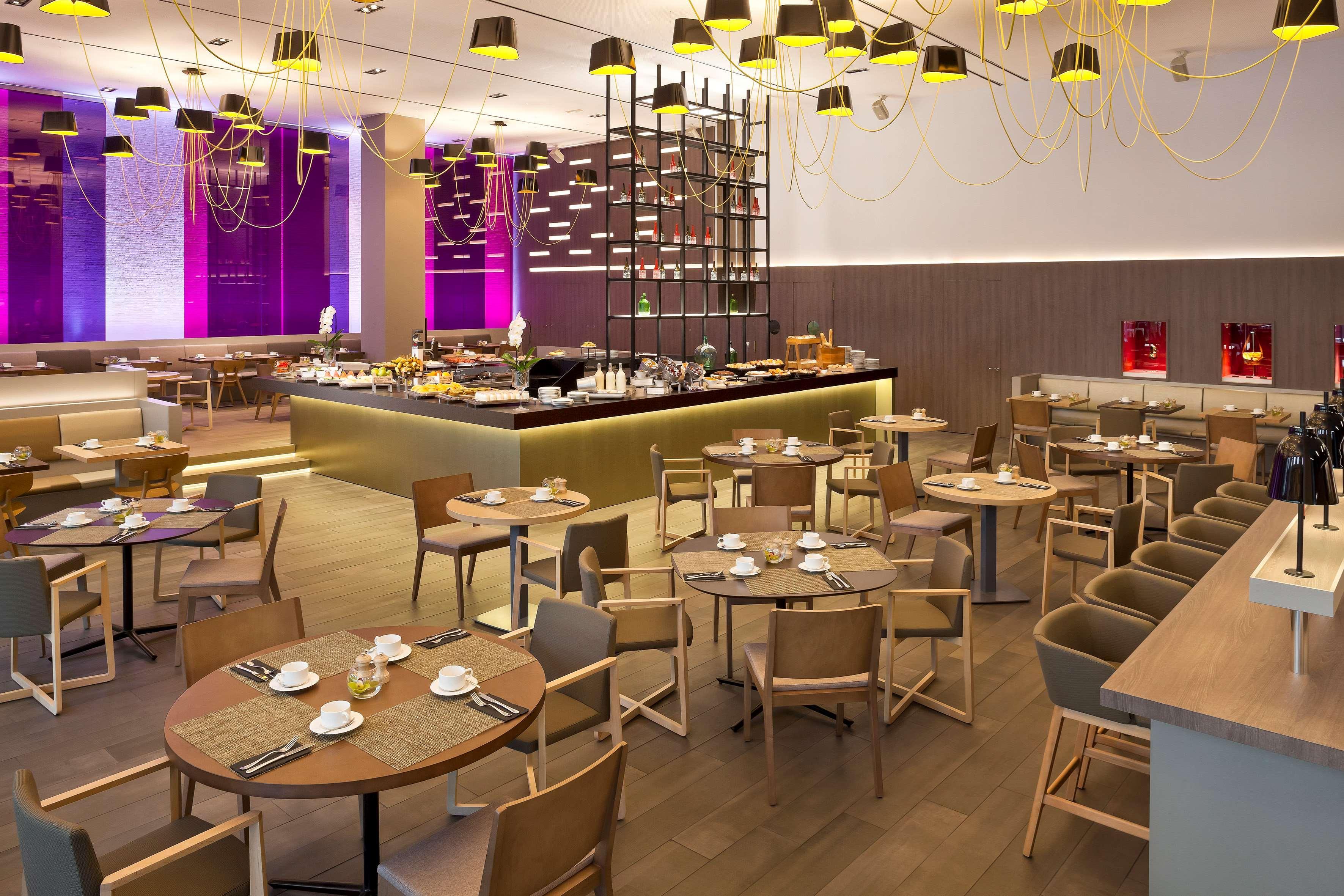 Melia Barcelona Sky 4* Sup Hotel Exterior photo