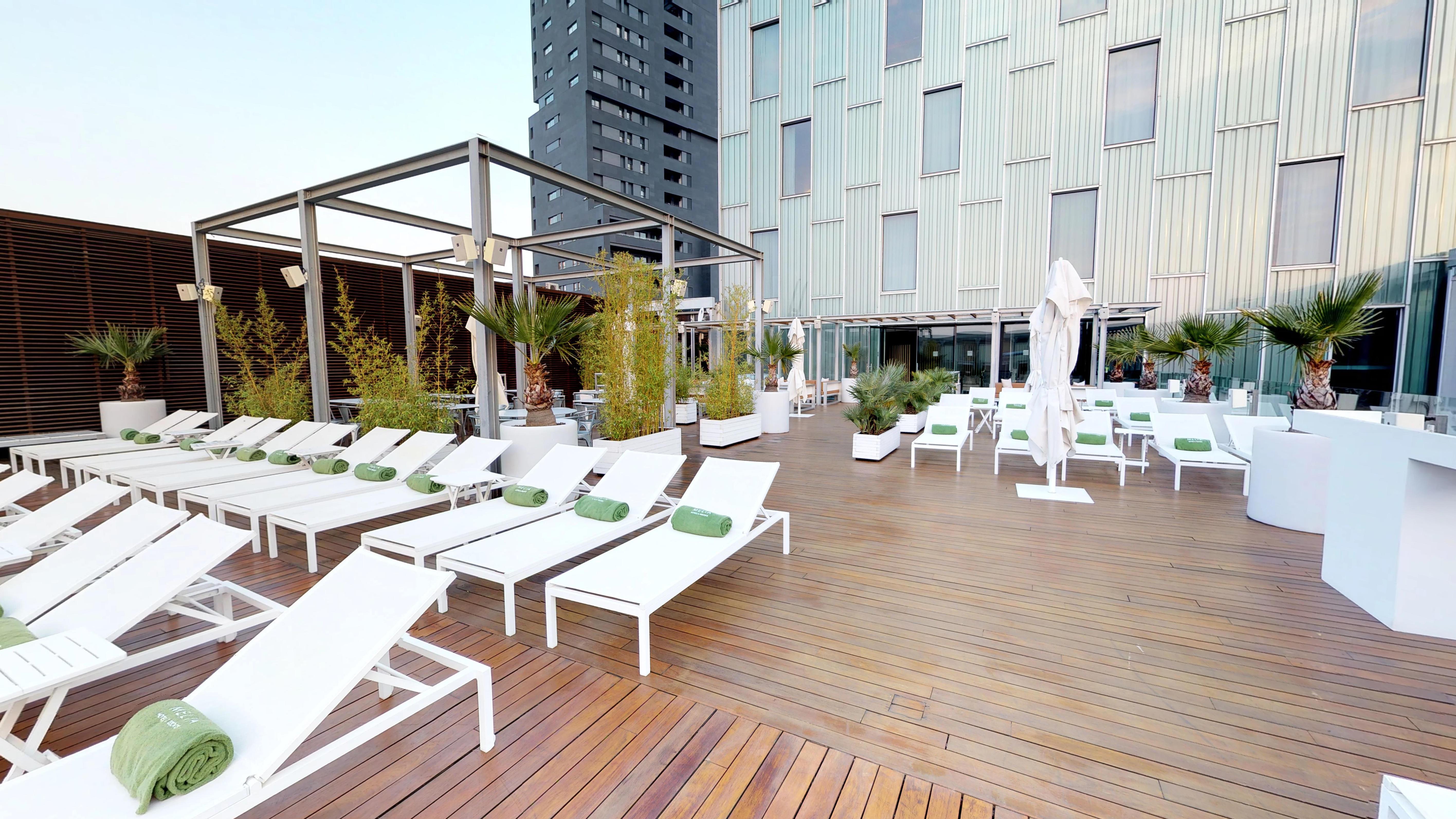 Melia Barcelona Sky 4* Sup Hotel Exterior photo