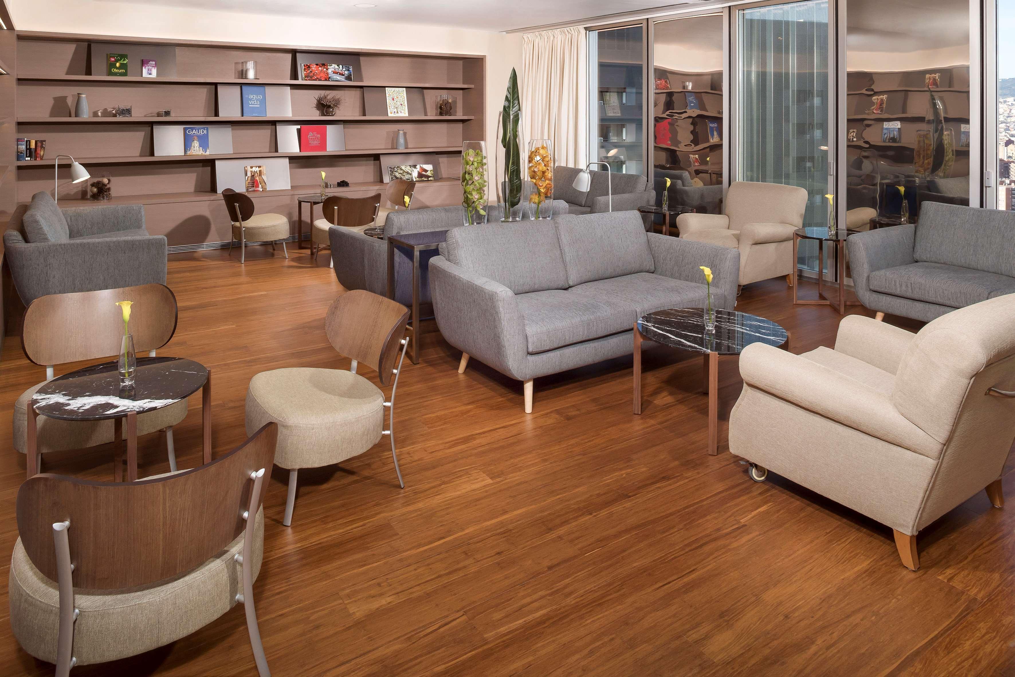 Melia Barcelona Sky 4* Sup Hotel Exterior photo
