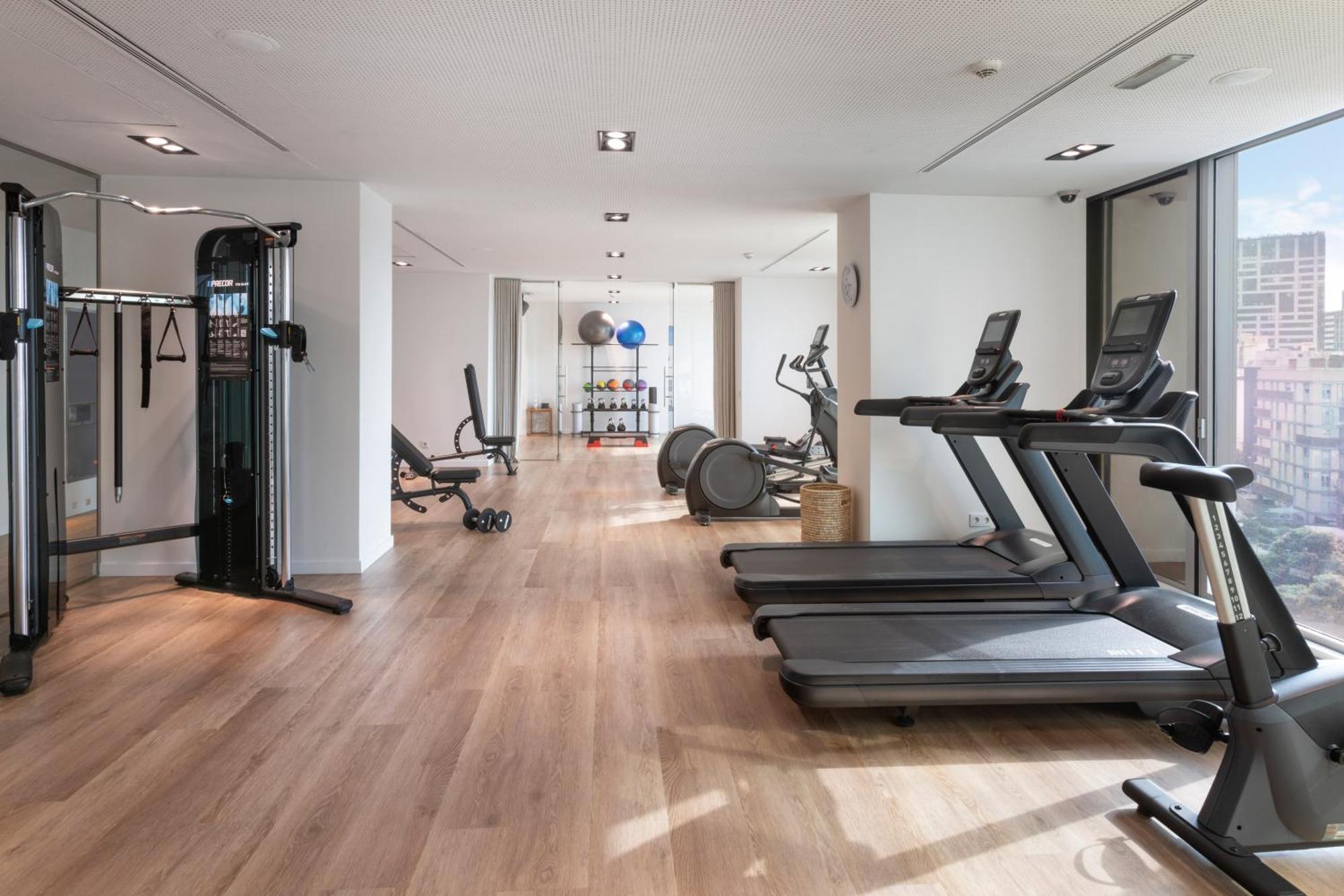 Melia Barcelona Sky 4* Sup Hotel Exterior photo
